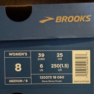 Brooks Women's Shoes - Black and Purple